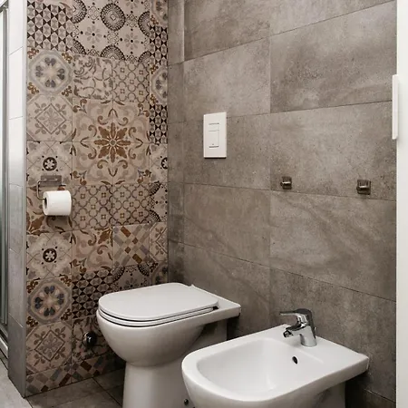 דירה Stylish Flat Near San Siro - Metro Wifi & Ac מילאנו