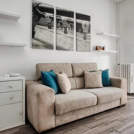 Stylish Flat Near San Siro - Metro Wifi & Ac Апартаменты Милан